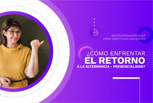 una docente señalando haciendo gesto de muy bien