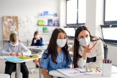 Imagen de un aula de clase escenario pospandemia